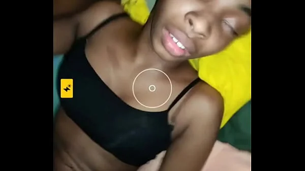 Ebony teen screaming from 12inch